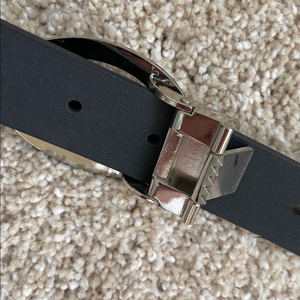 Black Vinyl Belt with Unique Medusa Head Buckle - Picture 5 of 7
